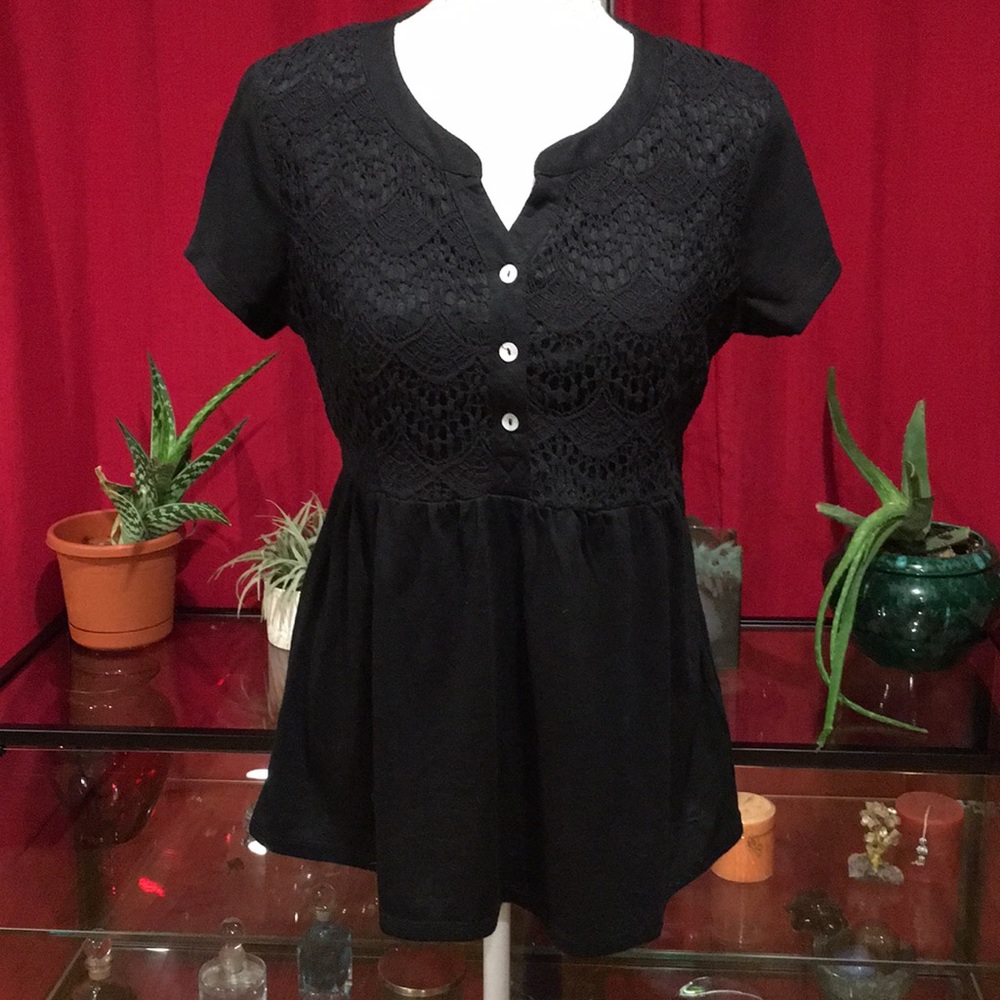 Adorable Empire Lace & Jersey Top, Size Small